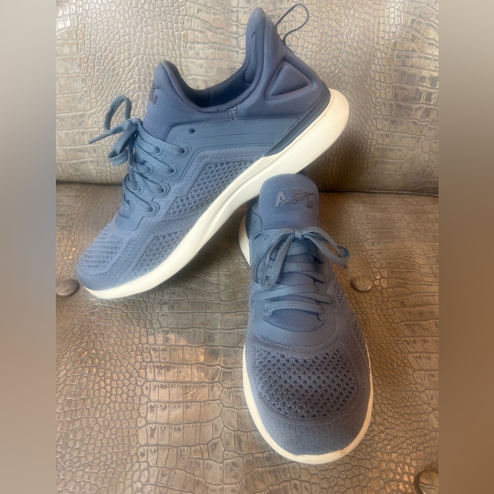 APL Sneakers